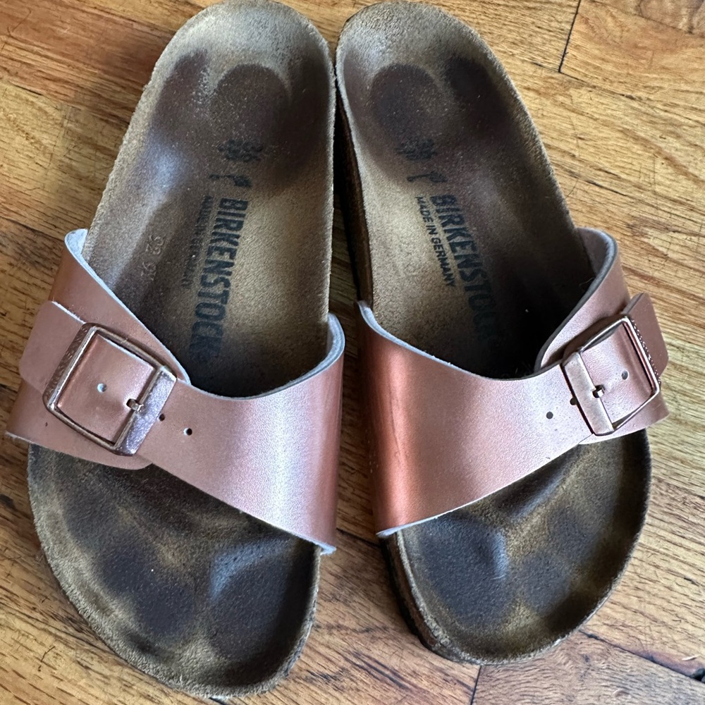 Birkenstock Madrid Sandals Metallic Dusty Pink size 36/6.5